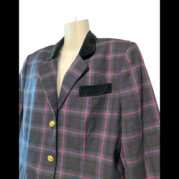Vintage Doncaster 100% Wool Plaid Blazer - Picture 3 of 10